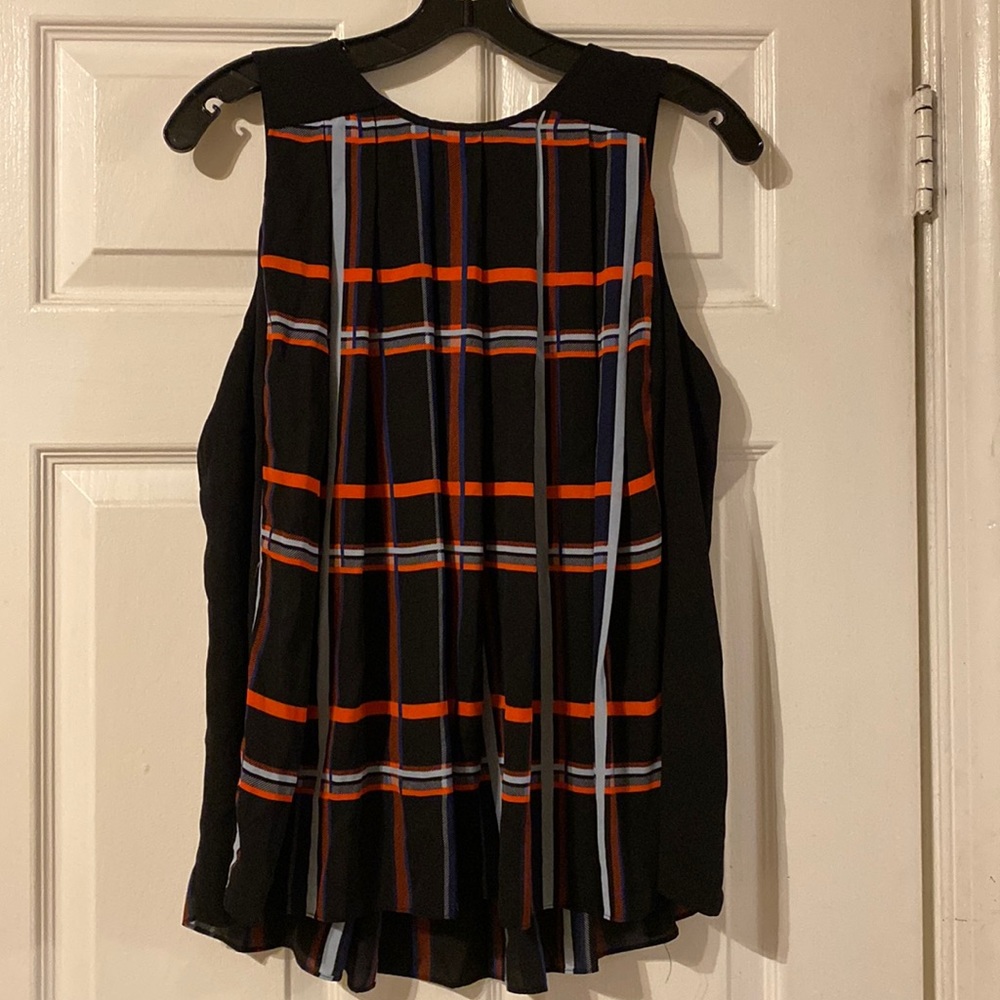 Vince Camuto Sleeveless top